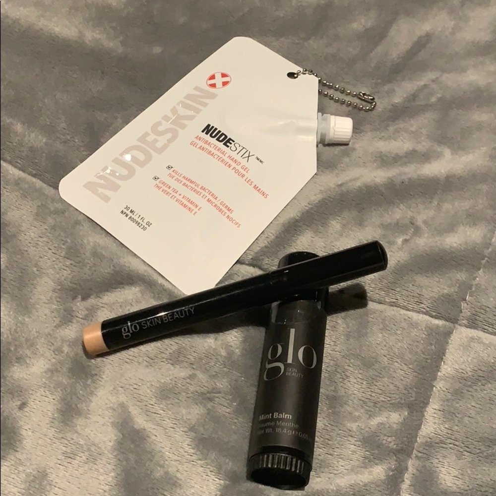 GLO SKINBEAUTY mint balm+eyeshadow stick
